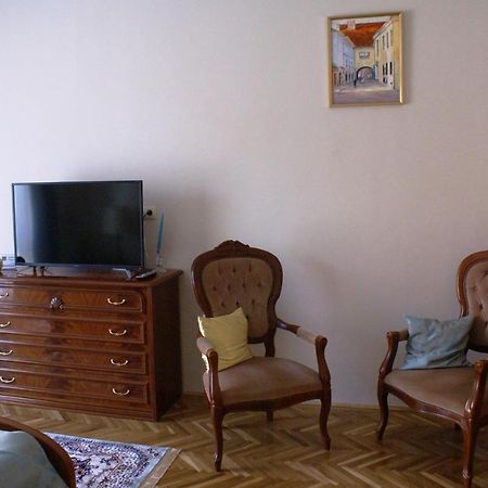 Parva Villa Miskolc Exteriör bild