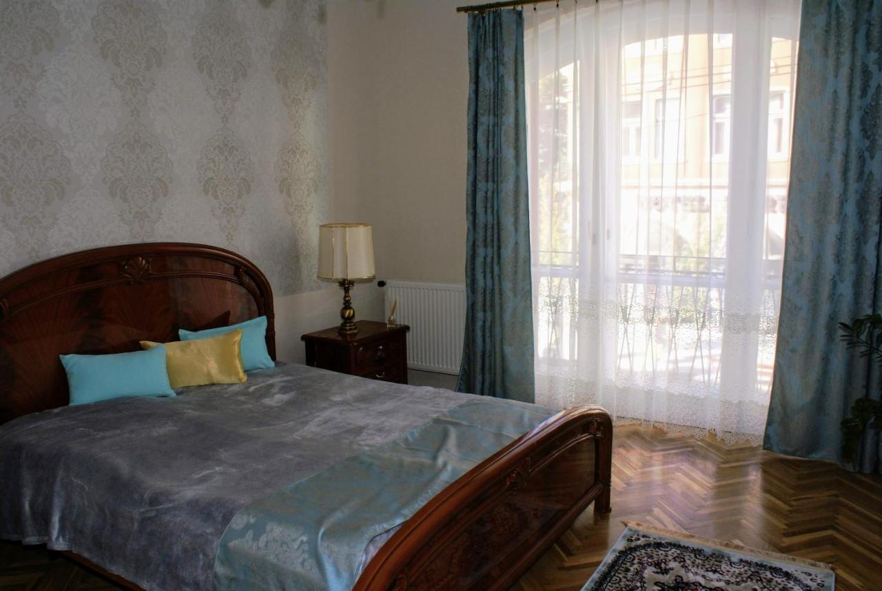 Parva Villa Miskolc Exteriör bild
